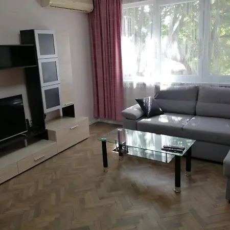 в сърцето на очаква прекрасен и просторен Apartament *